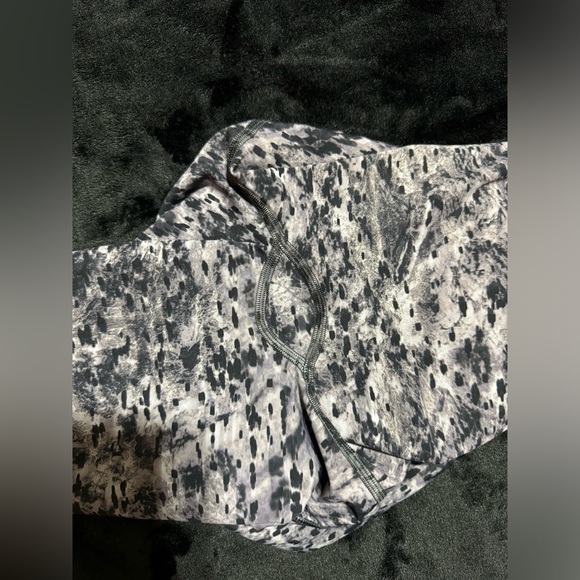 Lululemon NWOT Base Pace High-Rise Tight sz 4 Estuary Grey Multi - Picture 10 of 11